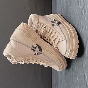 Converse High Top Brand new.